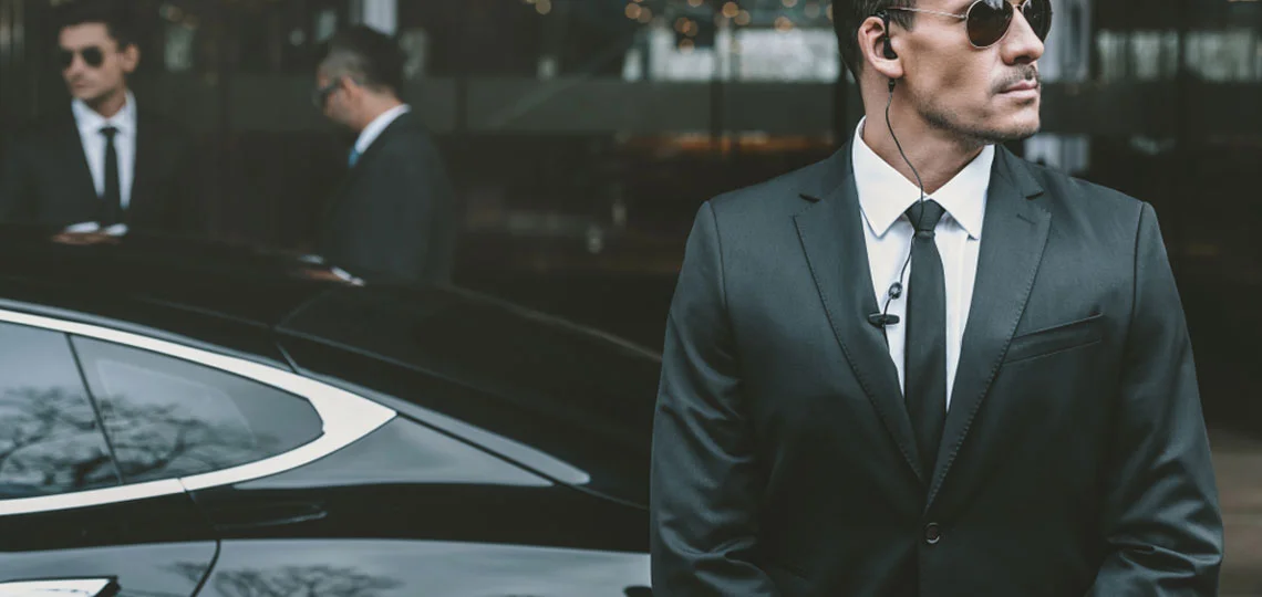 Discrete and Expert Service